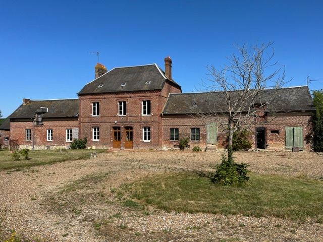 PAYS DE BRAY CORPS DE FERME SUR 1,3 hectare possibilité 9,5 HECTARES