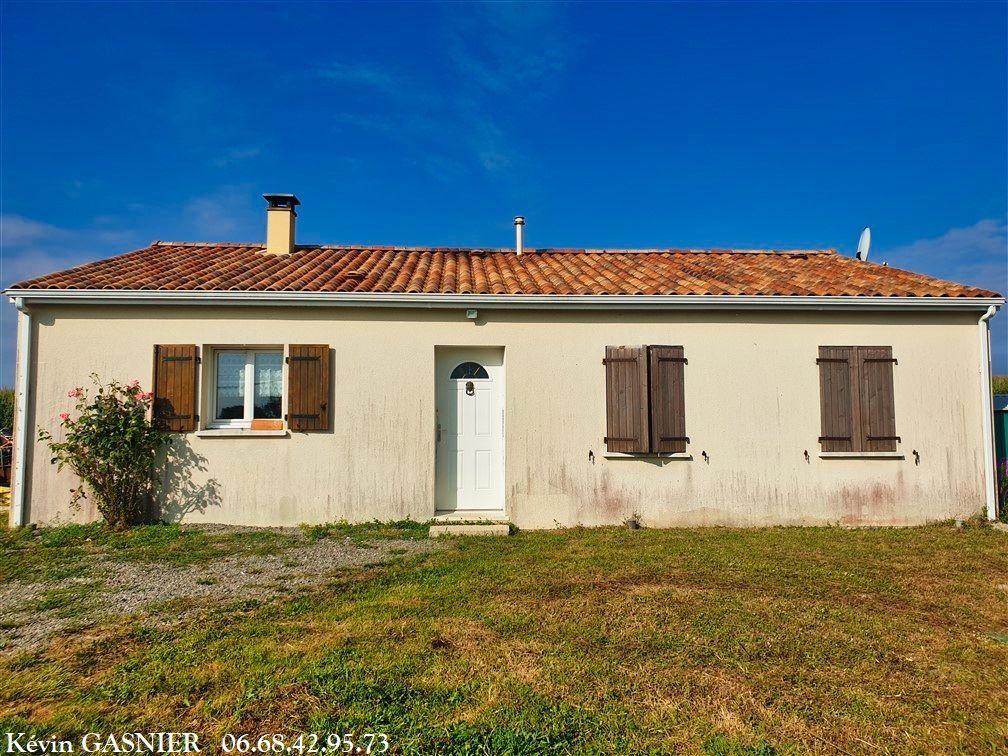 FOUQUEBRUNE (16410) : Maison de plain pied avec 3 chambres
