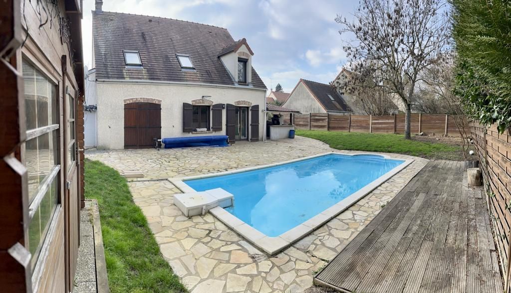 Maison Mandres Les Roses 7 pièce(s) 160 m2