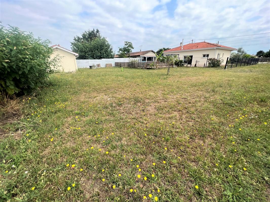 Terrain  701 m2