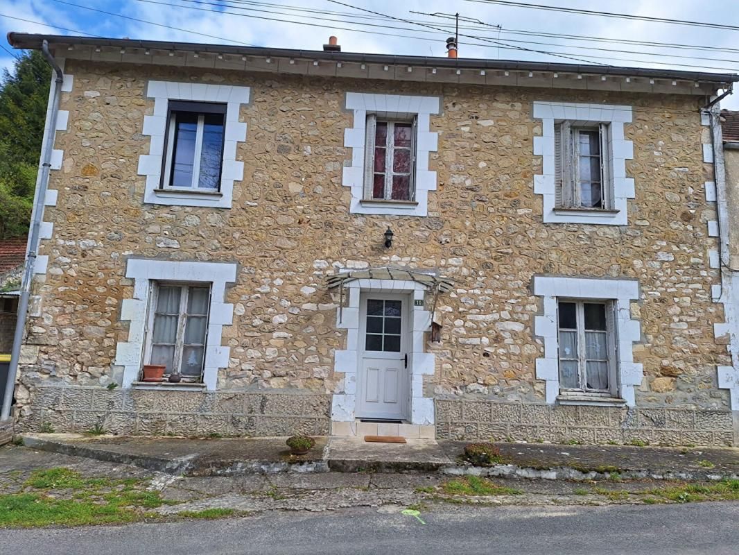 Maison en pierre 3 pièces à 15 minutes de Villers Cotterêts et 60 km de Roissy