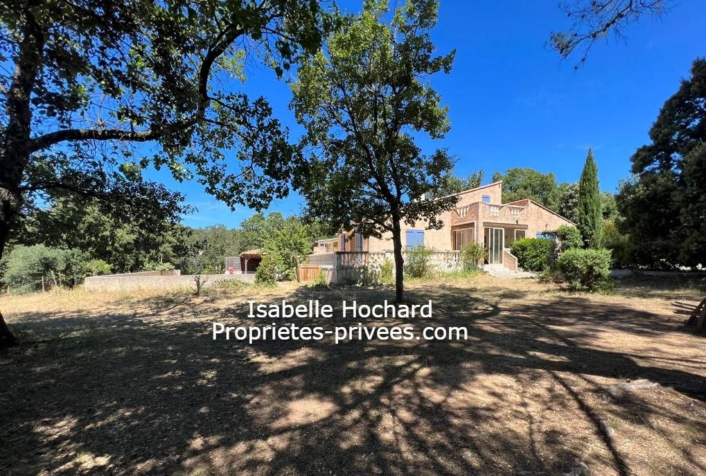 Villa La Roquebrussanne  5 pièce(s) 156 m2
