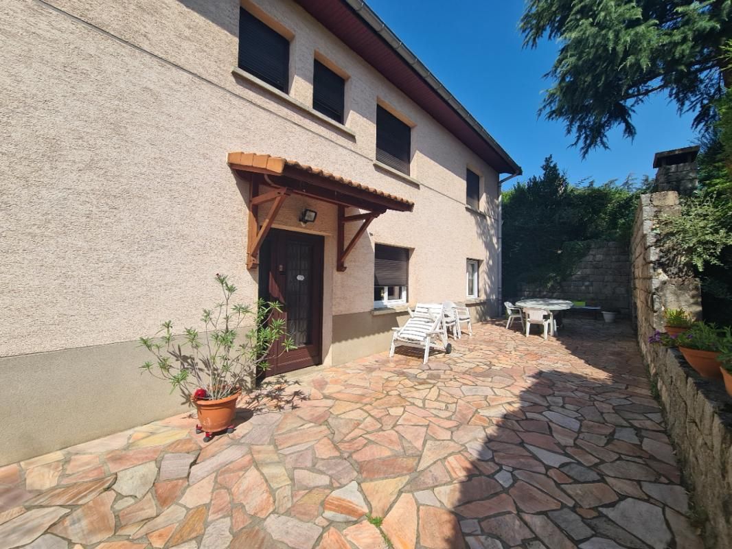 LA GRAND-CROIX Sur les hauteurs et au calme secteur campagne Maison La Grand Croix 1