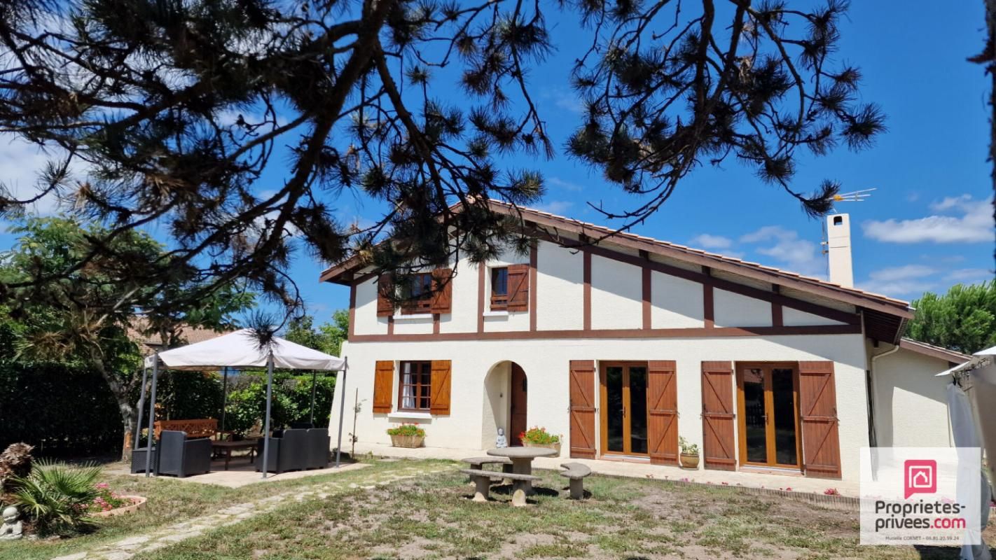 St MEDARD EN JALLES - Maison 127m² avec garage sur 791 m² de terrain