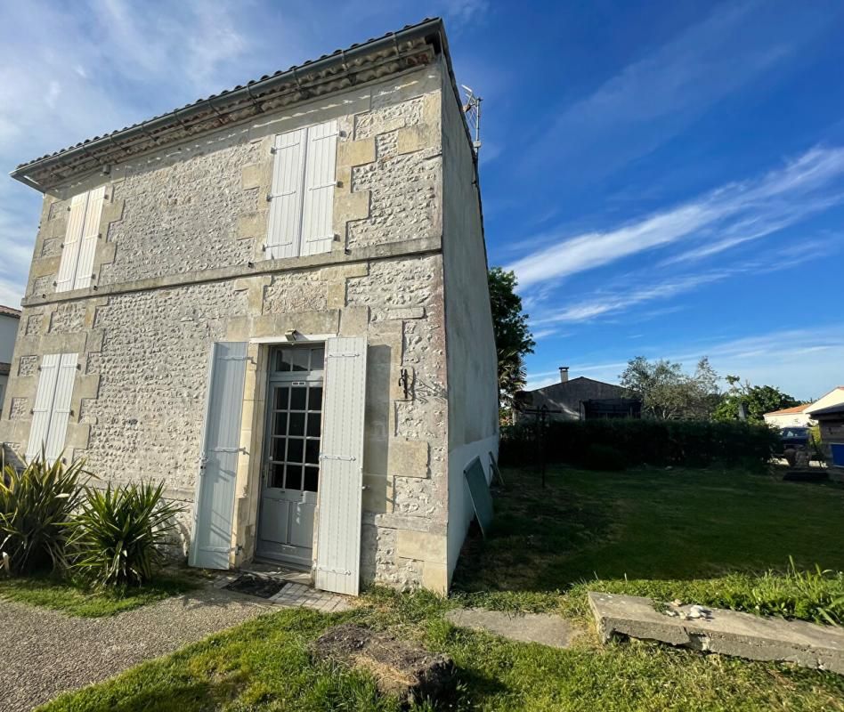 Maison Semussac 4 pièce(s) 110 m2