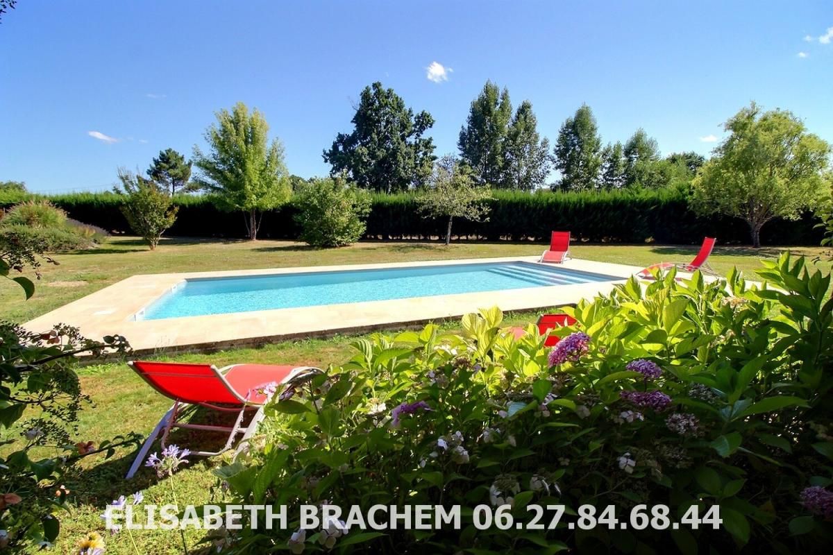 Maison SAINT-REMY 5 pièce(s) 156 m2, 3 chambres, 2 SDE, garage, piscine, 4000m² de terrain