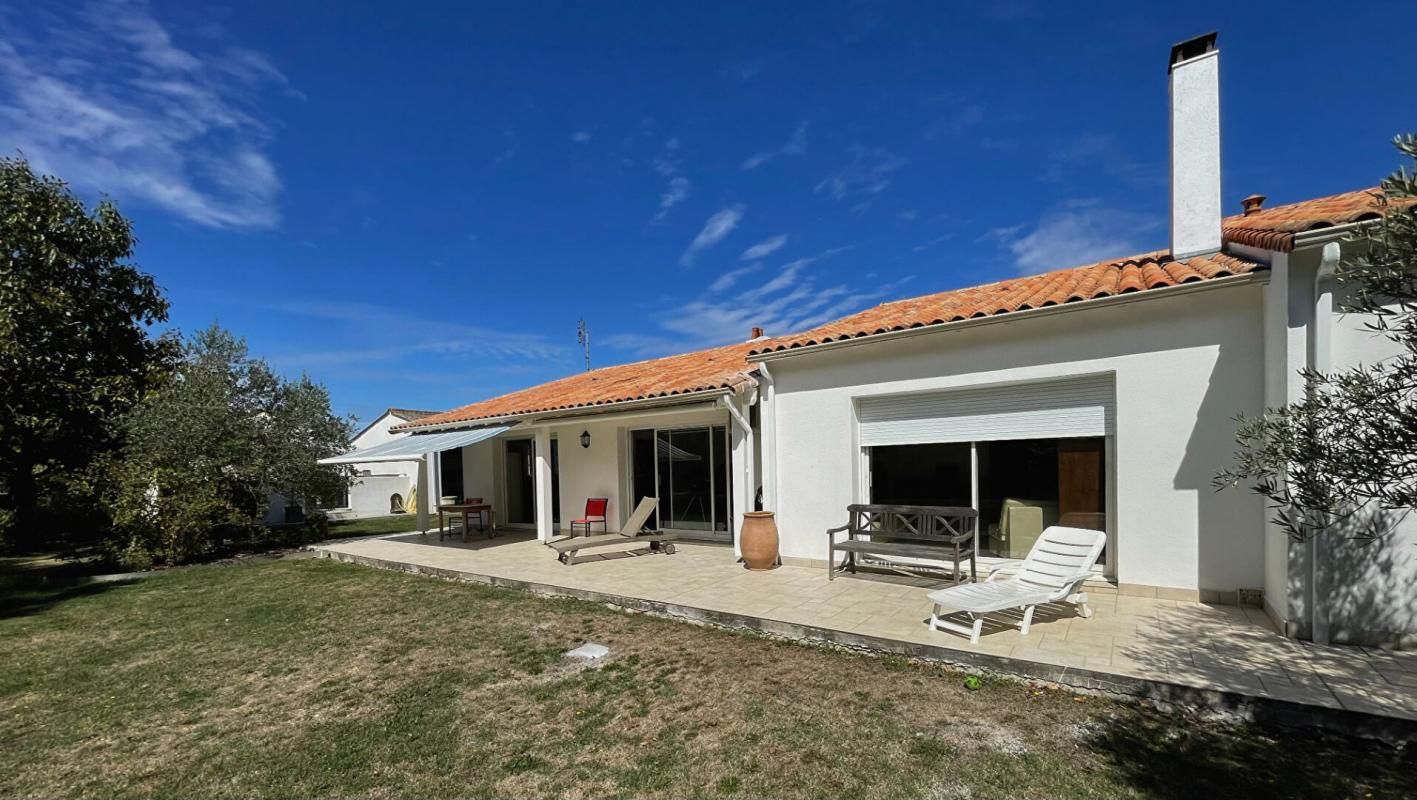 Villa Royan T6 plein pied, garage, jardin