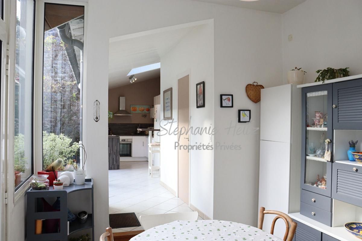 Maison  6 pièce(s) 121 m2