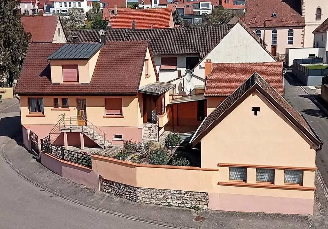 NEUGARTHEIM-ITTLENHEIM Maison 5 pièces 135 m2 avec dépendances et sous-sol 1