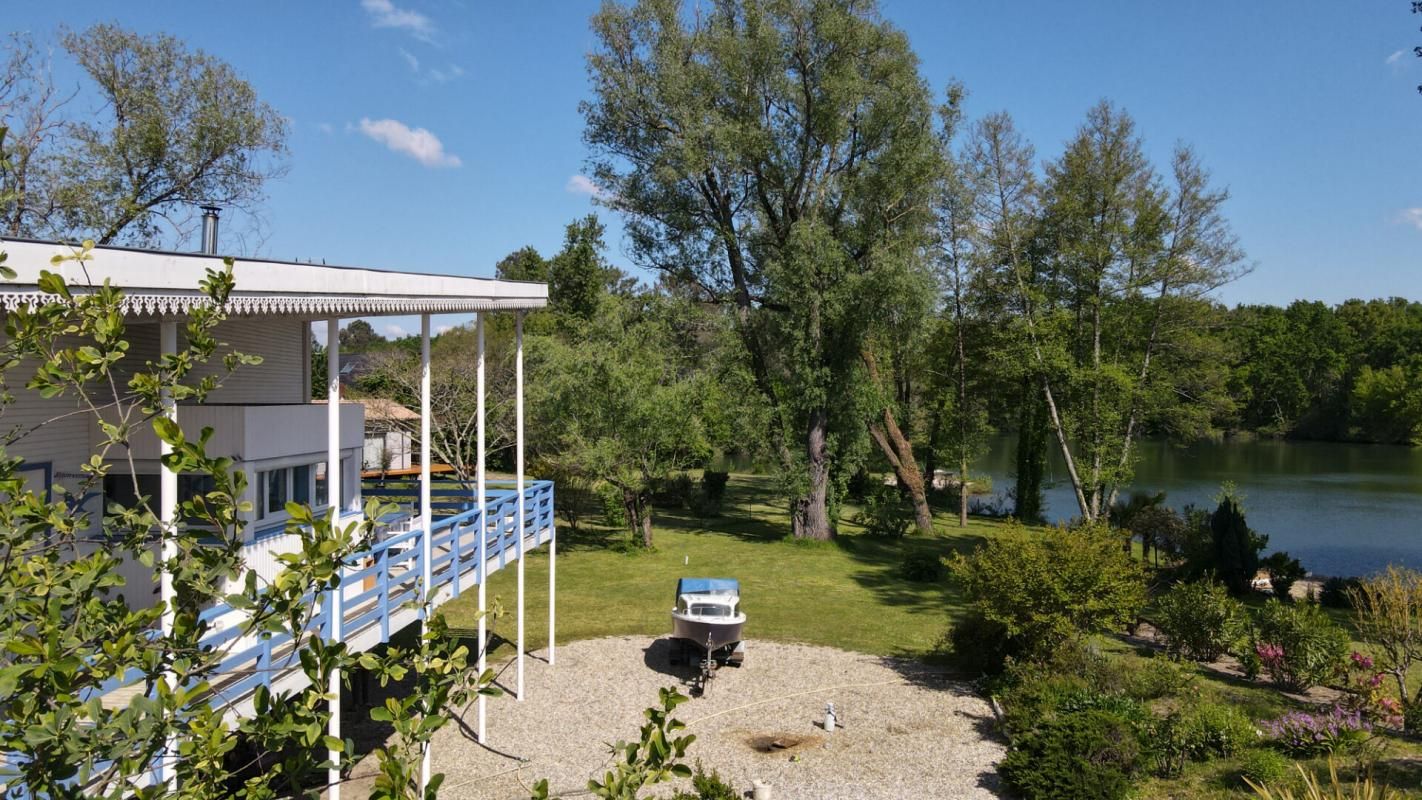Maison Parempuyre 5 pièces 127 m2 Habitables + 96m2 de sous-sol terrain de 1808m2