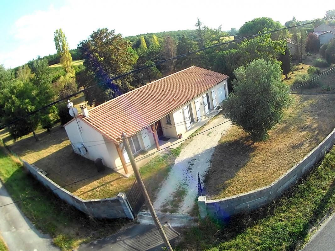 Maison Asnières sur Nouere 4 pièce(s) 103 m2