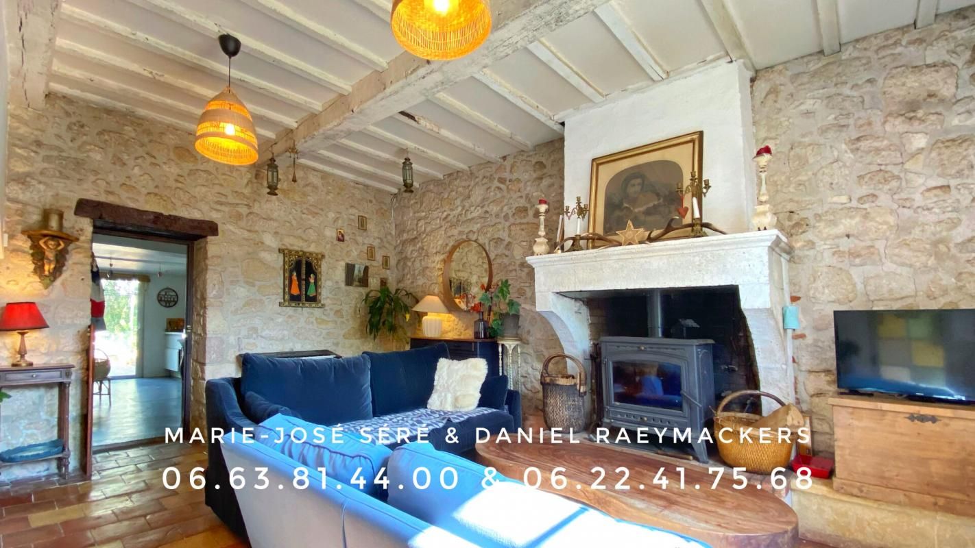 Maison de maître + gite + piscine + granges en pierre St Martin De Gurson 240 m2