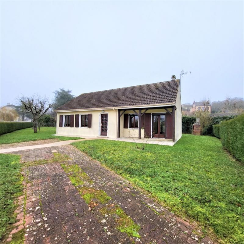 Maison 5 pièces (environ 92 m²), Saint Rémy sur Avre (28380), Plain pied, 3 chambres, terrain clos d'environ 900 m². Prix HAI : 161 180uros