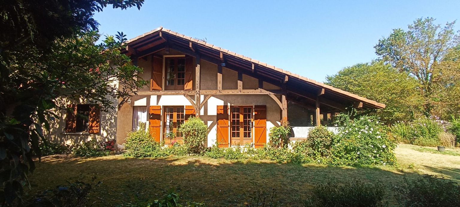 Maison Begaar 7 pièce(s) 145 m2