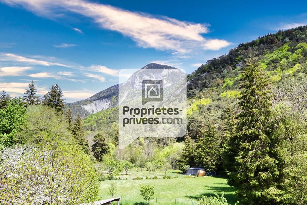 SAINT-JULIEN-EN-BEAUCHENE MAISON A RENOVER - 10 Pièces 255M2 ST JULIEN EN BEAUCHENE 2