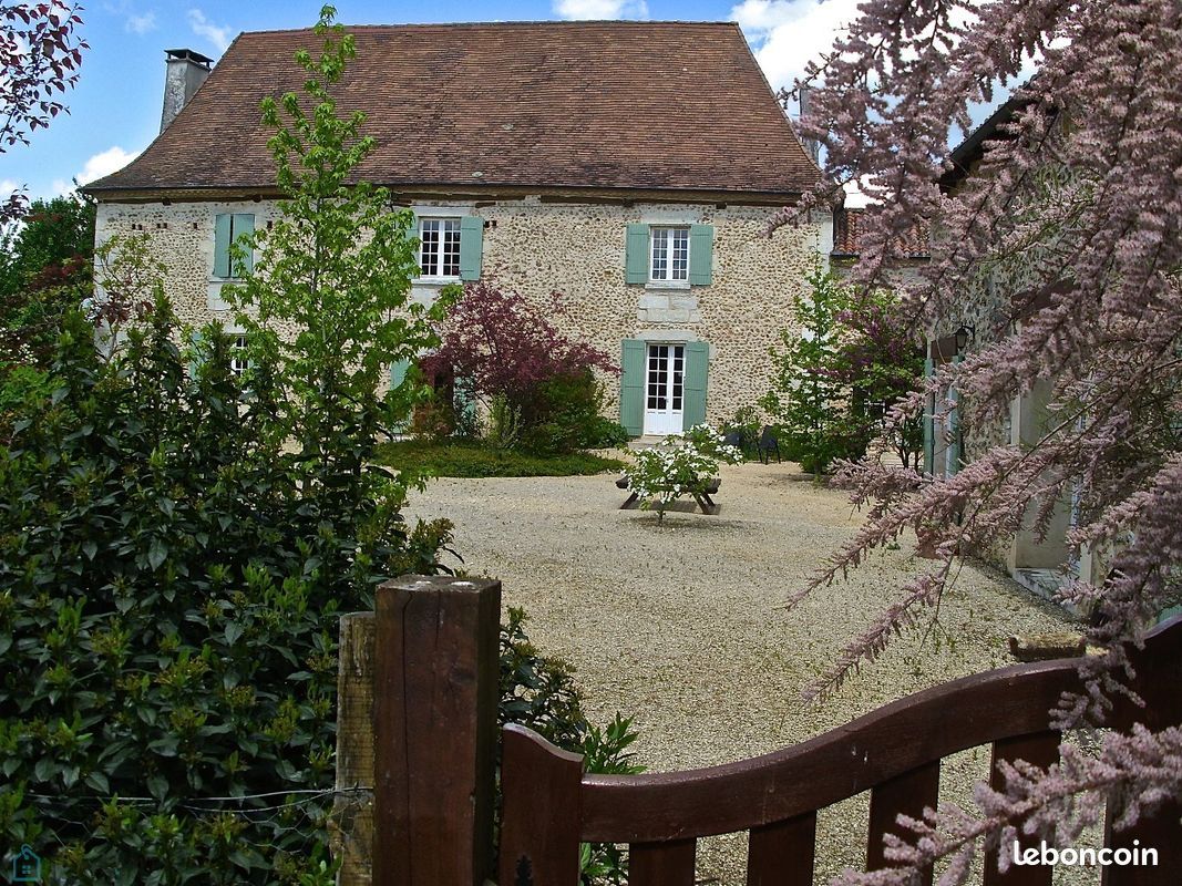 LACROPTE Maison de maitre 1