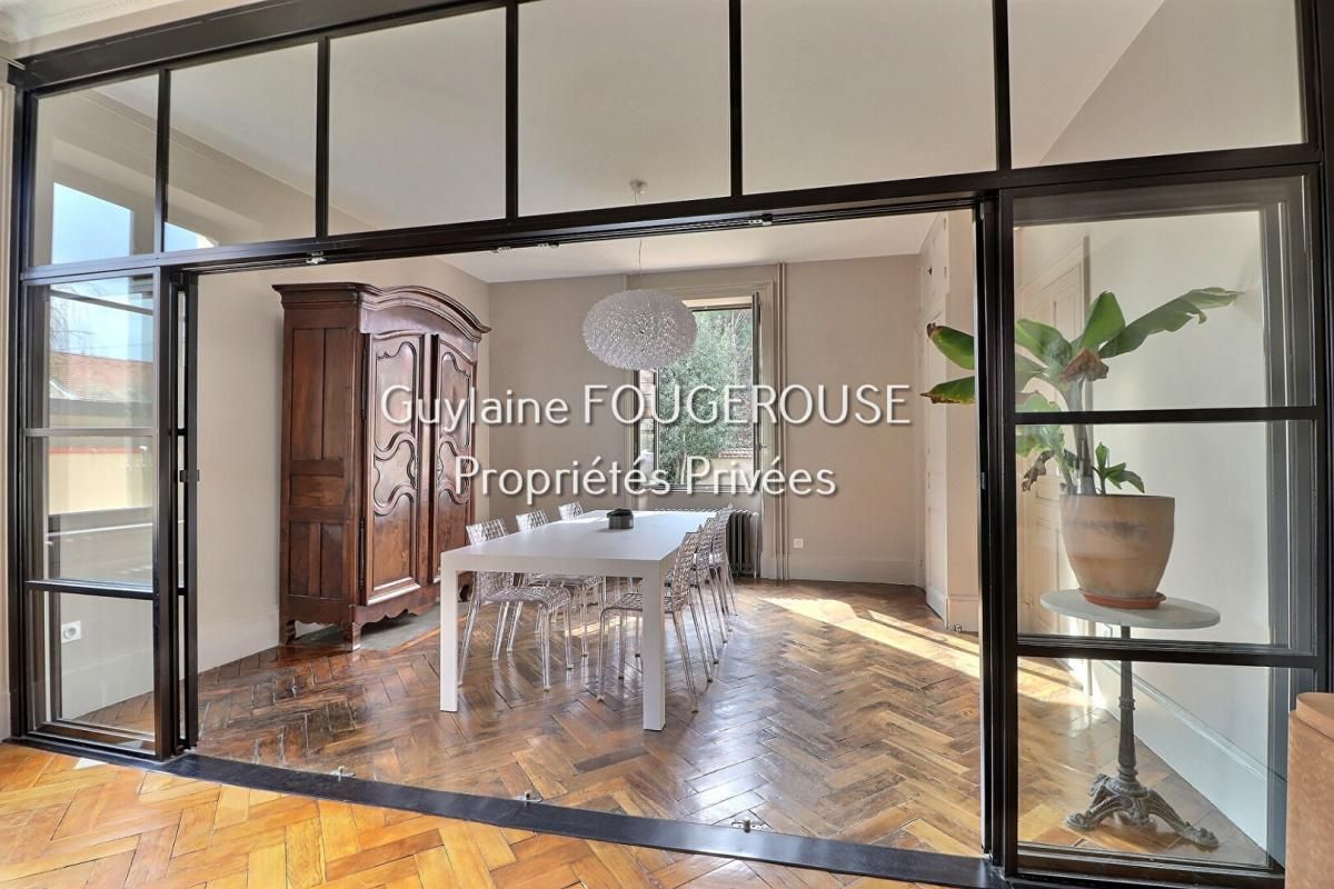 Maison Saint Just Saint Rambert 8 pièce(s) 280 m2