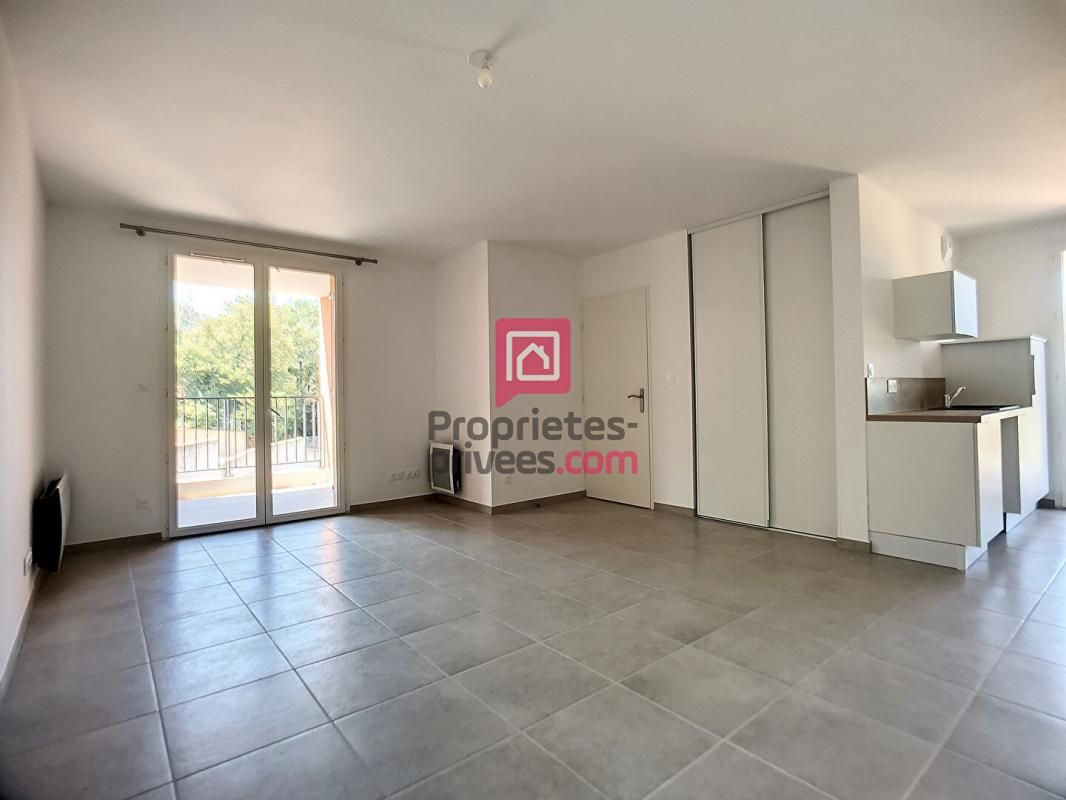 Appartement Rougiers 3 pièces avec terrasses et garage