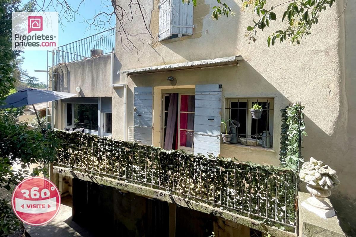 Rare maison ou 3 logements indépendants à rénover avec terrasses