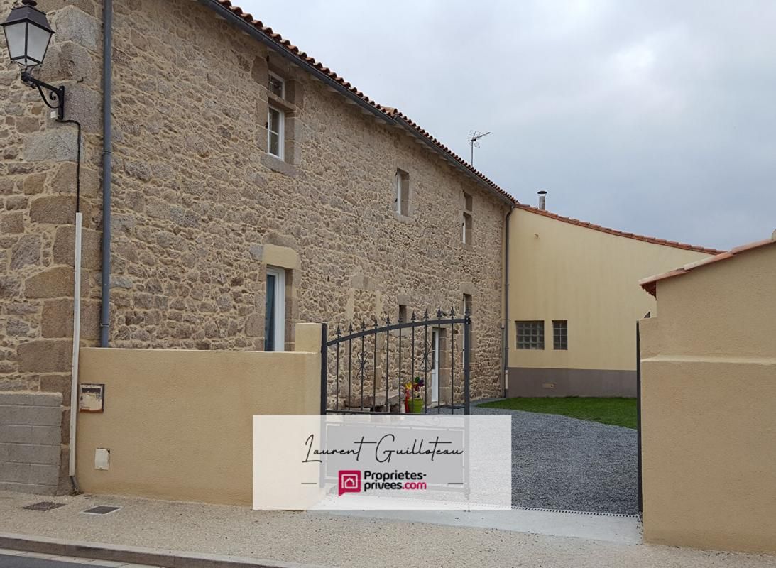 Maison Secteur de la Verrie 6 pièces 170 m2 4 chambres