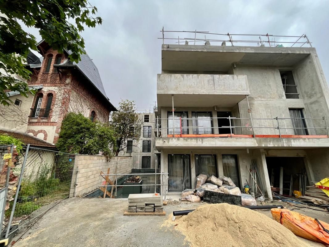 RESIDENCE DE  GRAND STANDING 4 PIECES SECTEUR EGLISE MARCHE