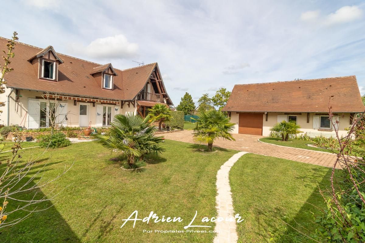 Maison Romorantin Lanthenay 8 pièce(s) 154 m2