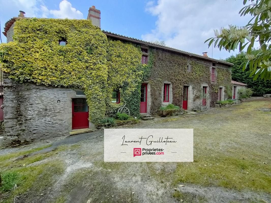 Maison de maître La Gaubretière 8 pièces 208 m2