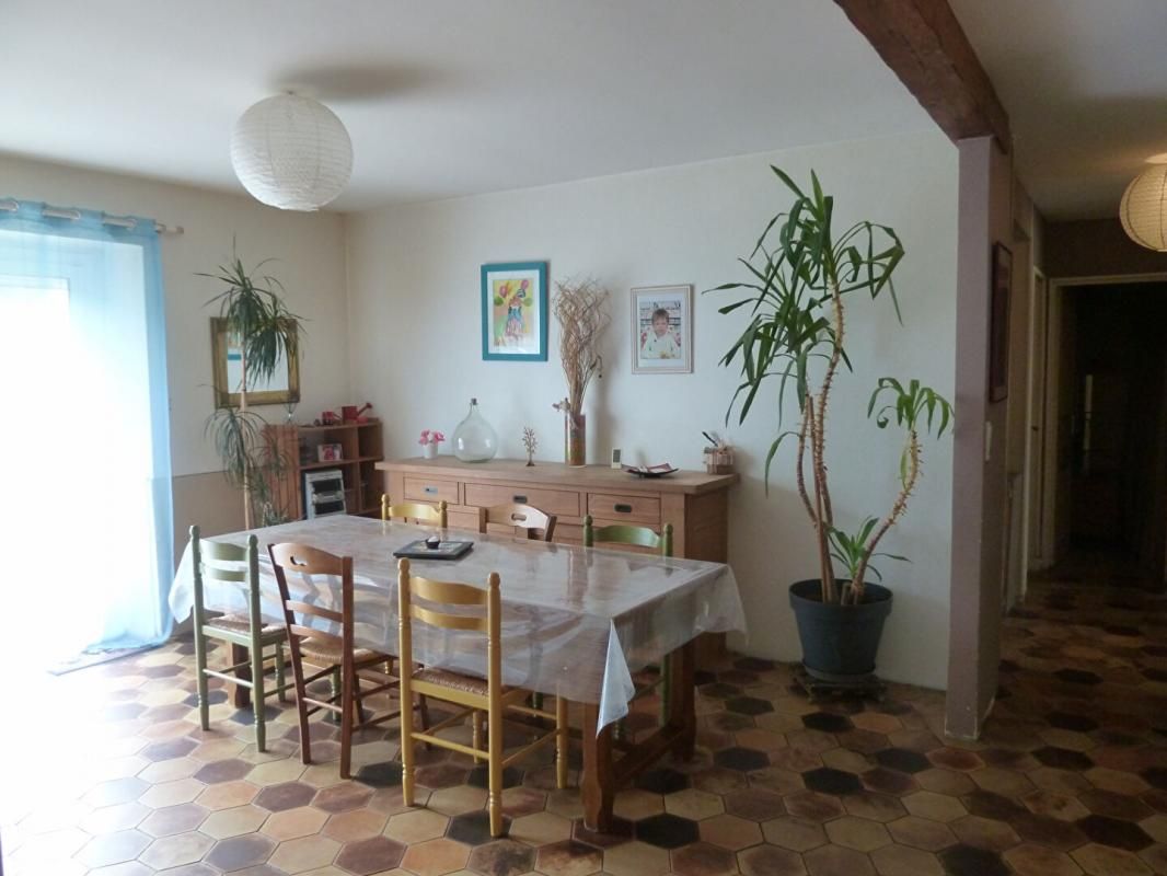 SAINT-AGNANT-DE-VERSILLAT Maison de plain pied 99 m2 sur St Agnant de Versillat 23300 1