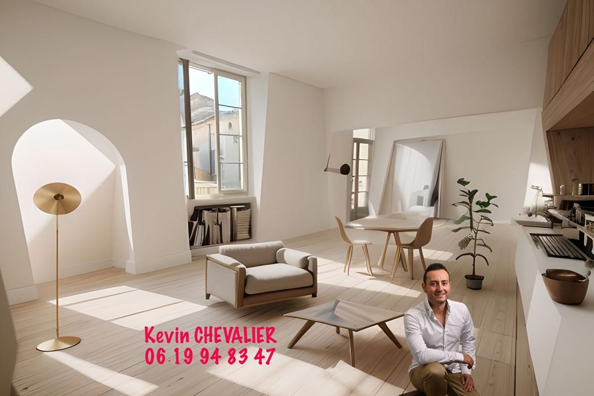 Appartement T4 de 95m² Paisible au Coeur Historique de Nîmes