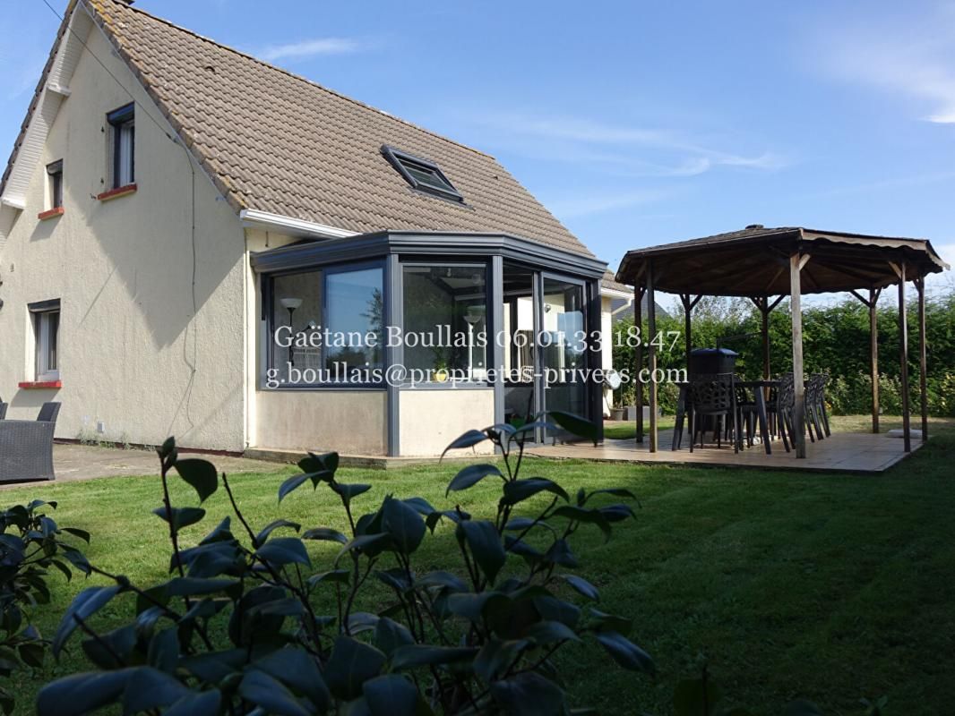 Maison Hauville 5 pièces - Sous-sol - 1.200 m² de terrain - 252.600