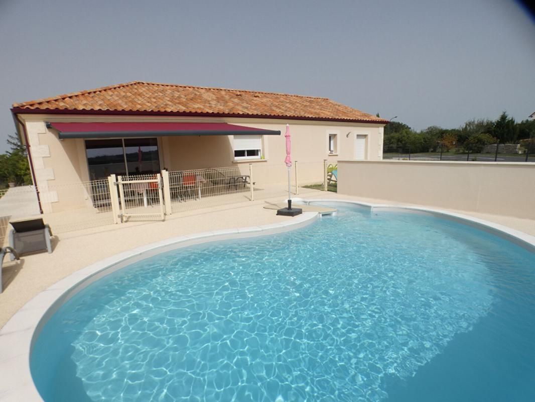 Beauregard de terrasson Maison 3 chambres avec piscine