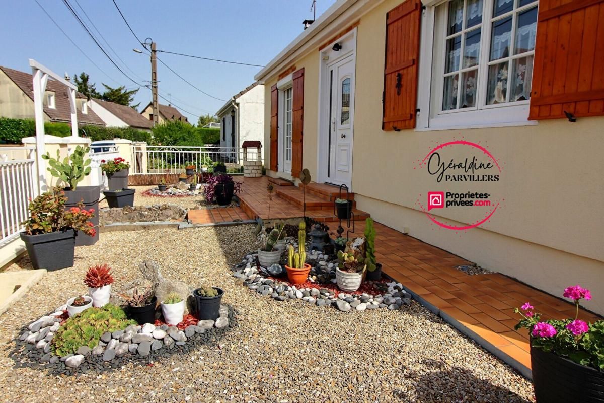 Maison 3 chambres sous-sol Béville le Comte