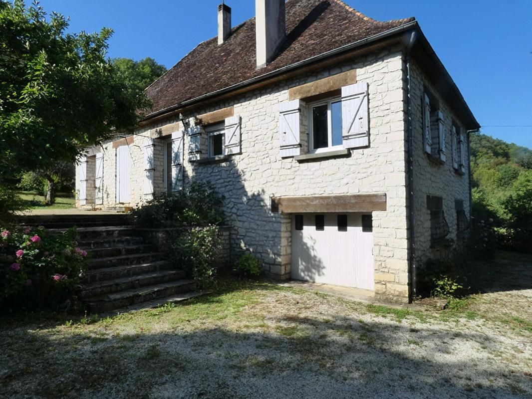 Maison 120m² / 4 chambres / sous-sol / terrain 2180m²