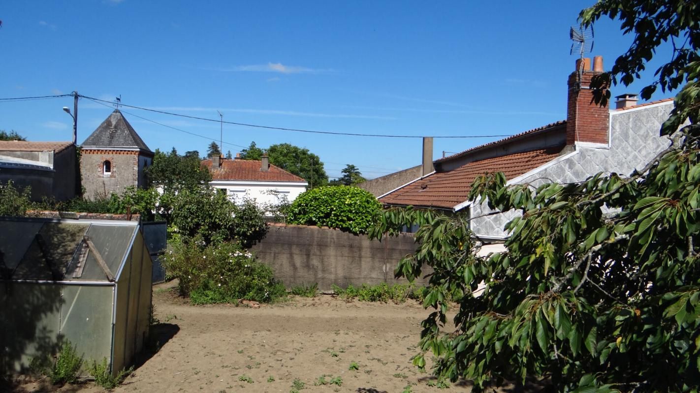 VALLET Vallet Maison à Rénover de type T4 : 71,58 M² sur terrain de 318 M² 4