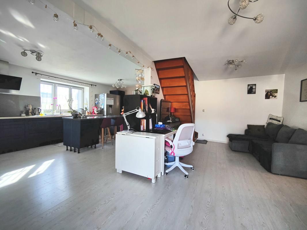 Maison proche Conde Sur Vesgre 7 pièces 130 m2 environ idéal propriétaire de chevaux