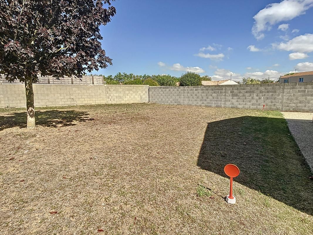 Terrain 324 m2 - Puilboreau - libre de constructeur - SUD