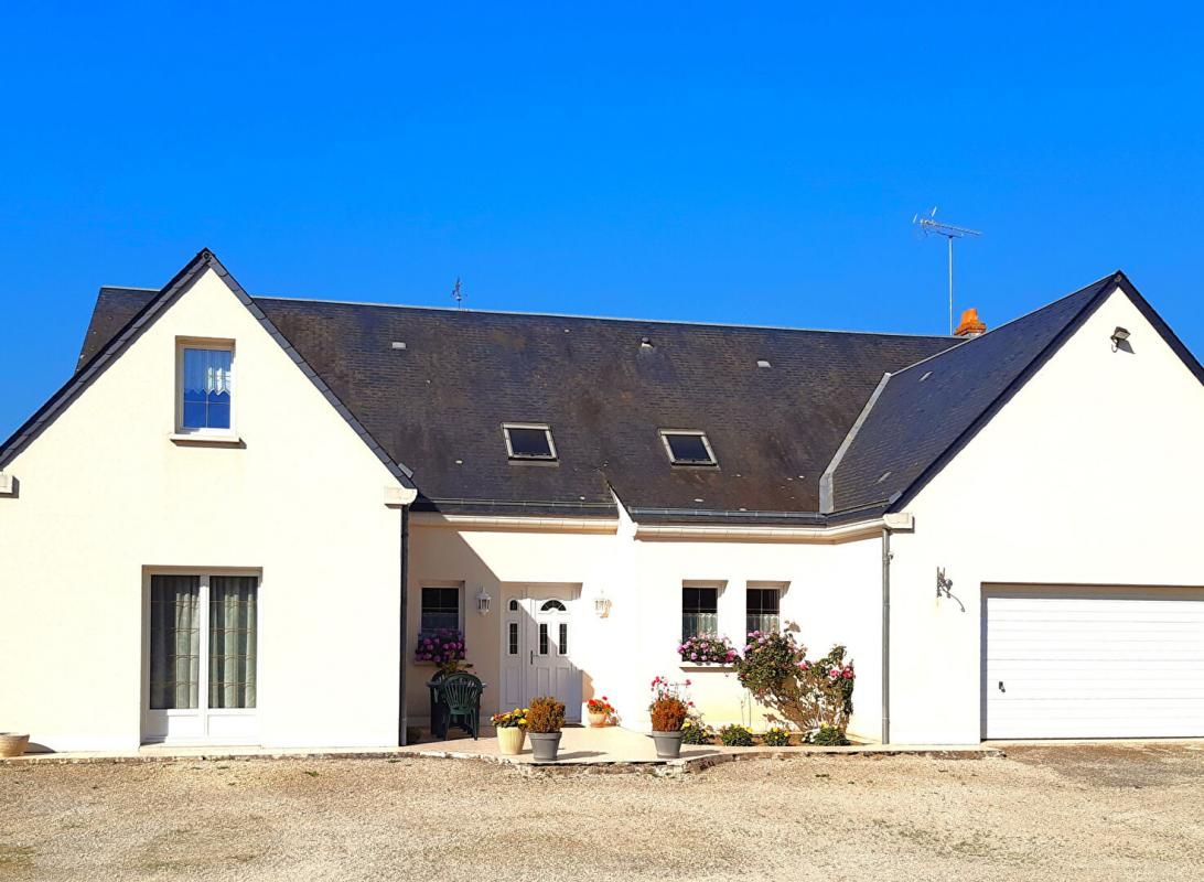 Maison Chateaudun 8 pièce(s) 233 m2