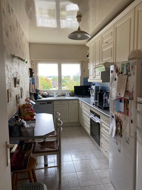 Appartement  de 5 pièces avec une double loggia