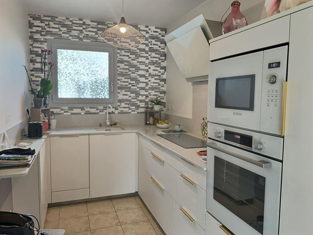 Villa T3 en duplex avec jardin et garage