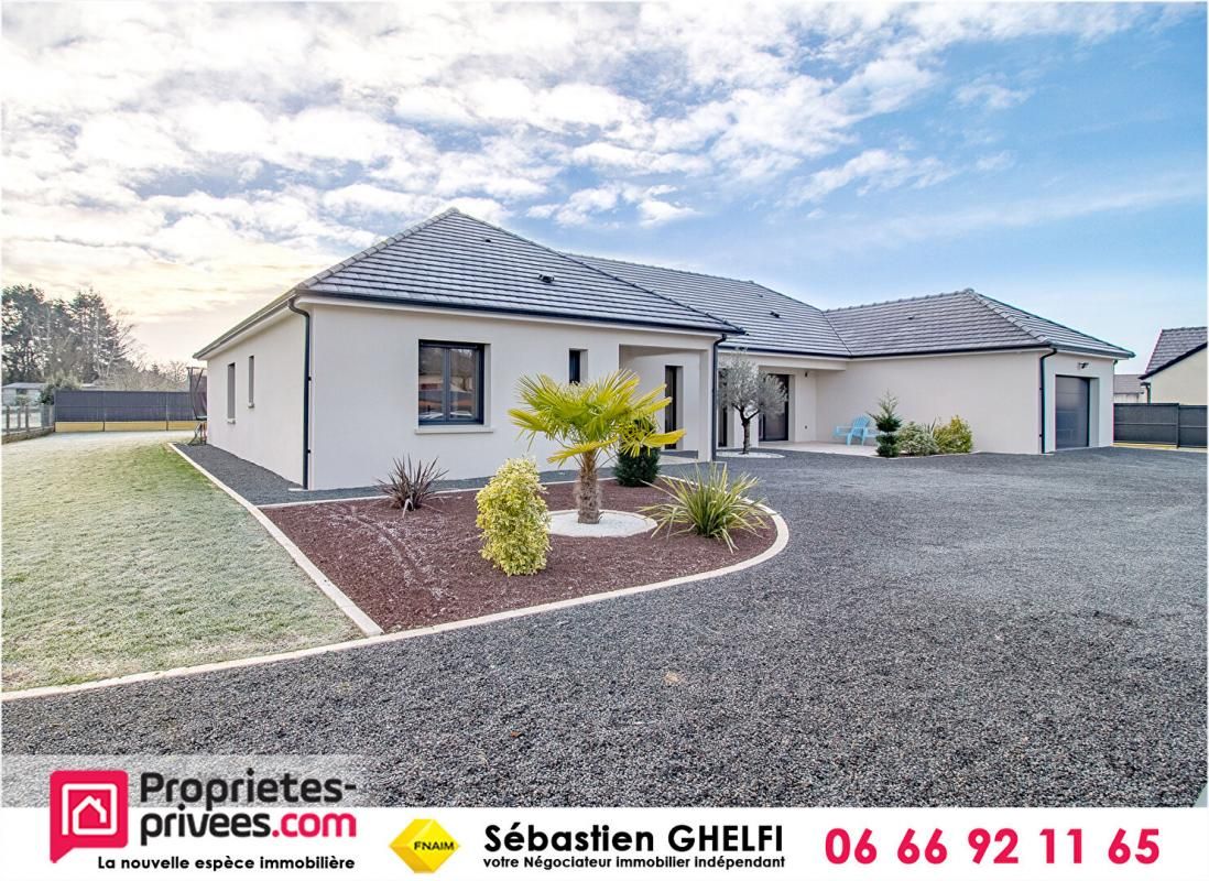 maison de plain-pied avec 4 chambres dont 1 suite et 2 garages