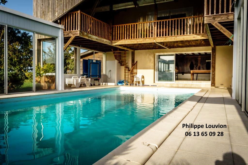 Villa Monsegur 10 pièce(s) 249 m2