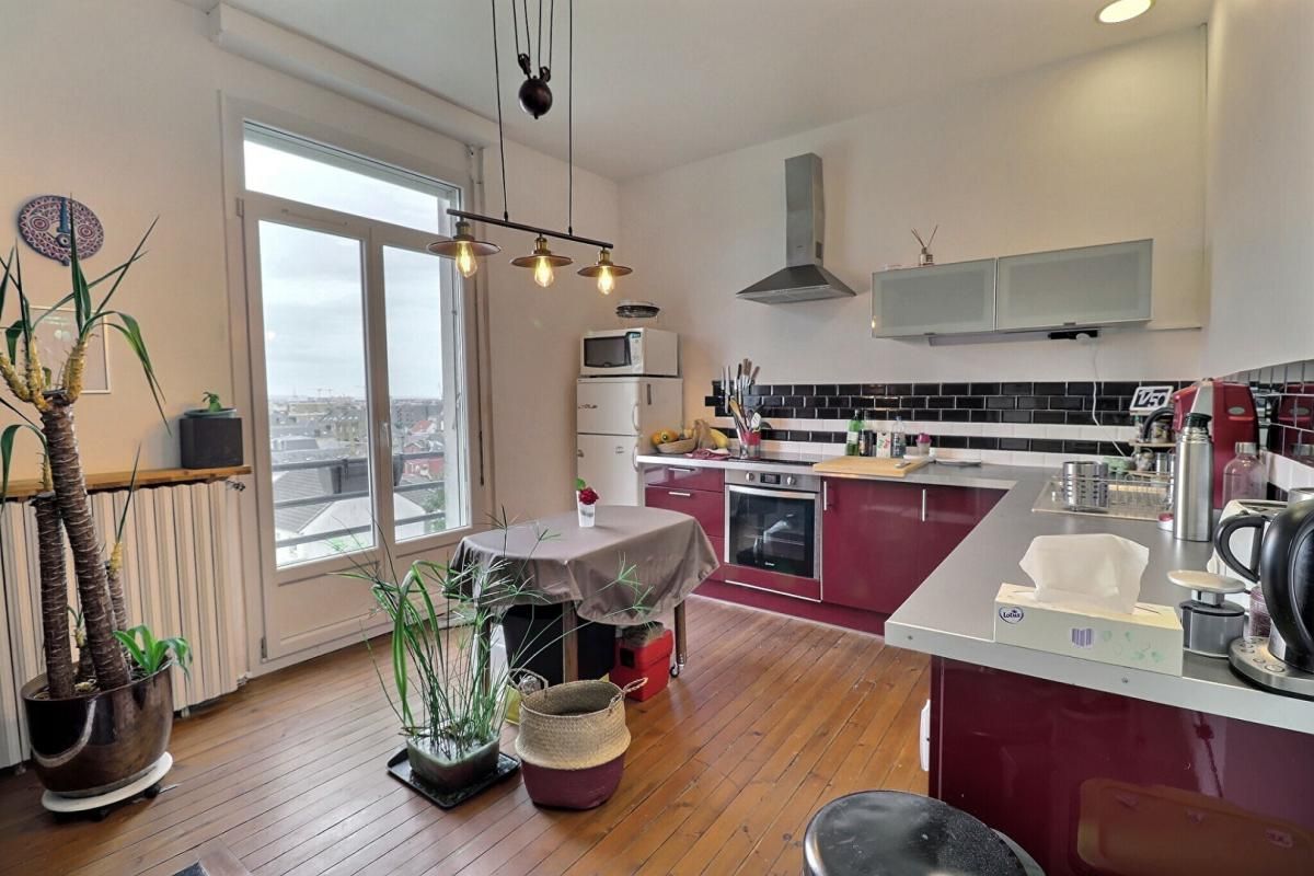 Grand Appartement T2 avec PARKING et dépendances