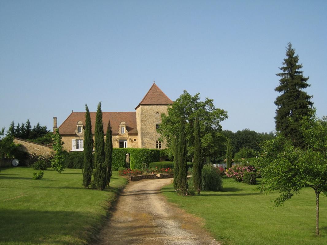 SARLAT-LA-CANEDA Maison Sarlat La Caneda 13 pièce(s) 417 m2 3