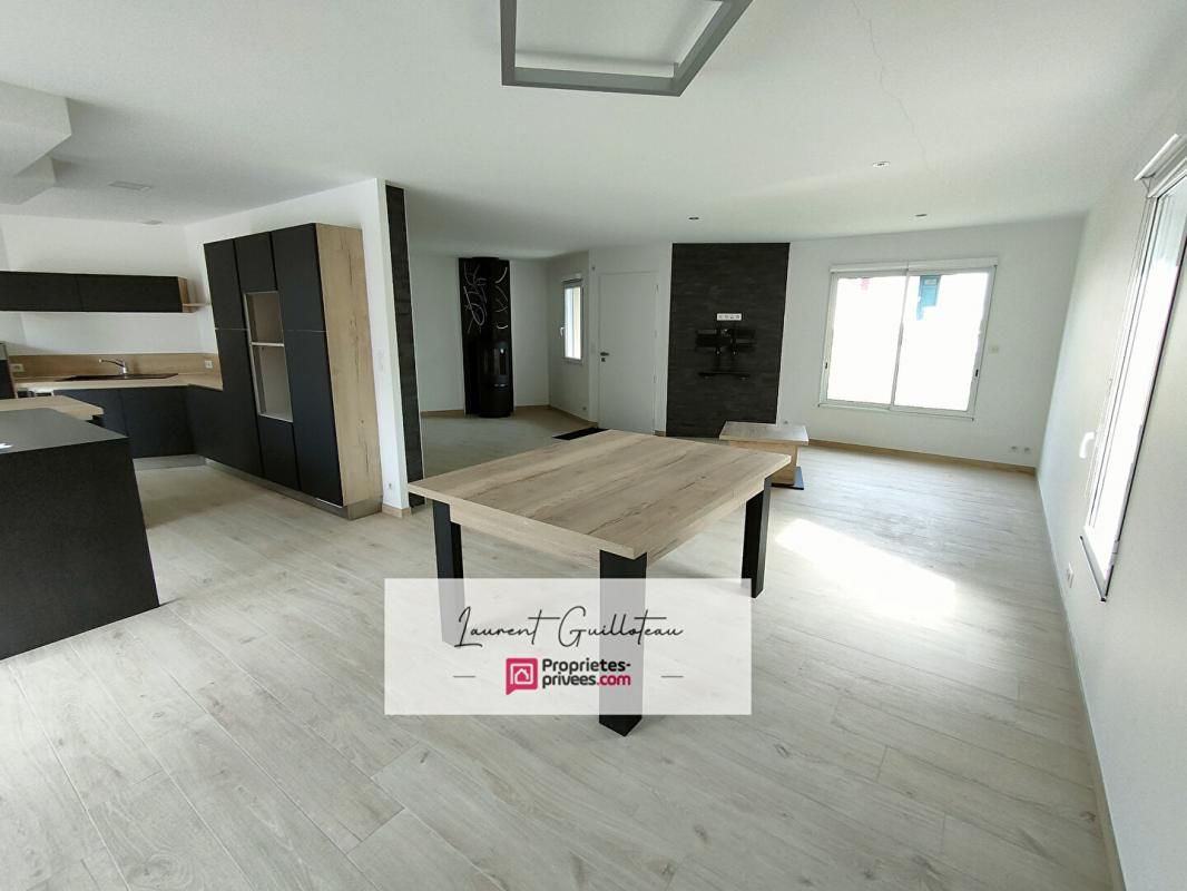 Maison Saint Aubin Des Ormeaux 7 pièces 152 m2