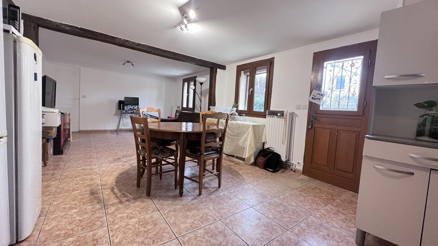 Maison  3 pièce(s) 77 m2