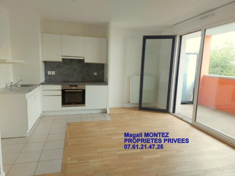 F2 NORMES HANDICAPES 42 m2  AVEC PARKING  EN SOUS SOL - FRESNES 94260