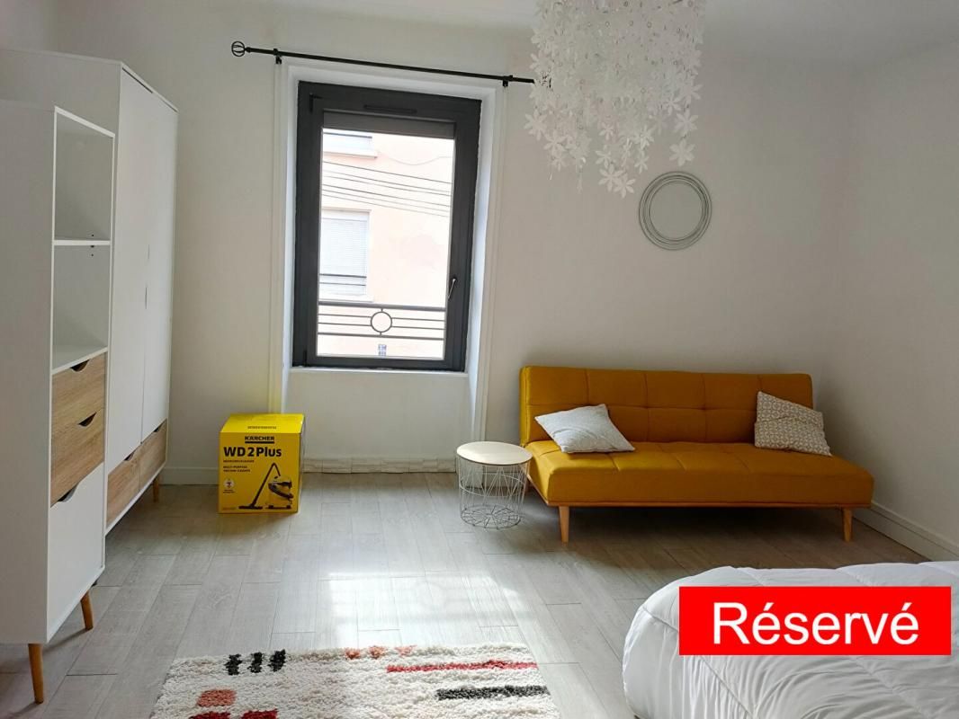 ROANNE  -  APPARTEMENT  T2  MEUBLE