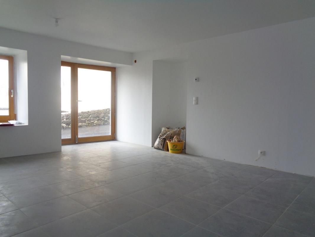 Freycenet la Tour(43), maison de village de 90 m2 habitables, 1/2 chambres