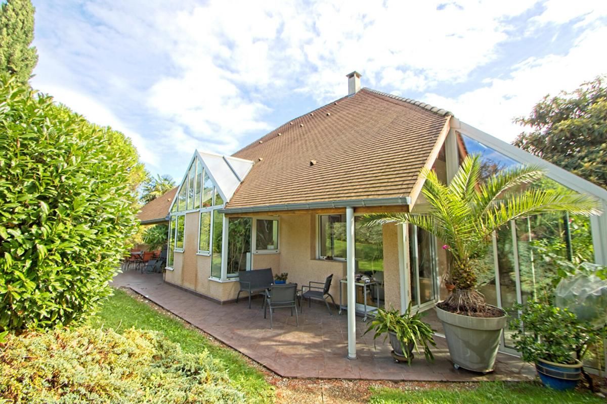 Villa d'architecte ouverte sur la nature