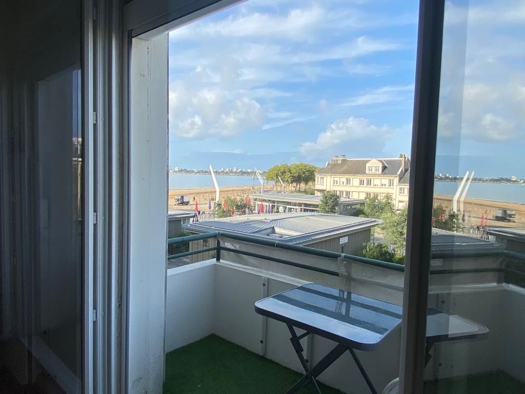 Vue mer - Place du commando - Appart avec jardin arboré -